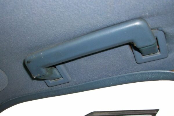 2004 Buick Park Avenue Passenger Interior Grab Handle Doesnt Retract